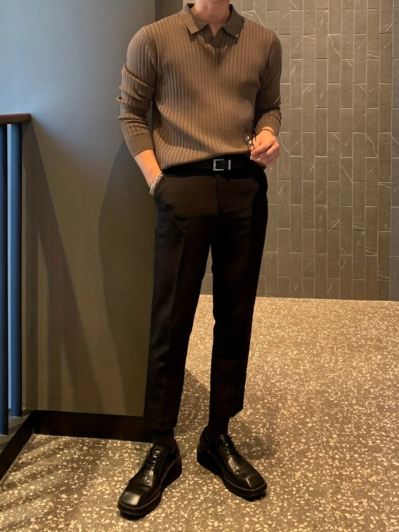 AceĀ® | Soho Textured V-Neck Pullover