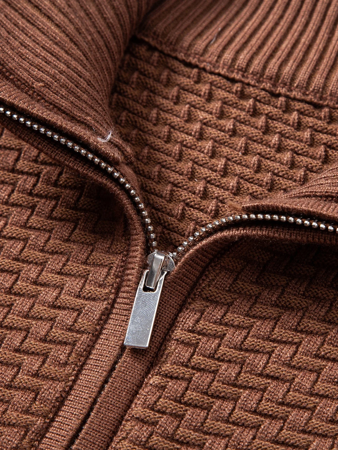 Alarico® | Wave Jacquard Quarter Zip Sweater - Image 10