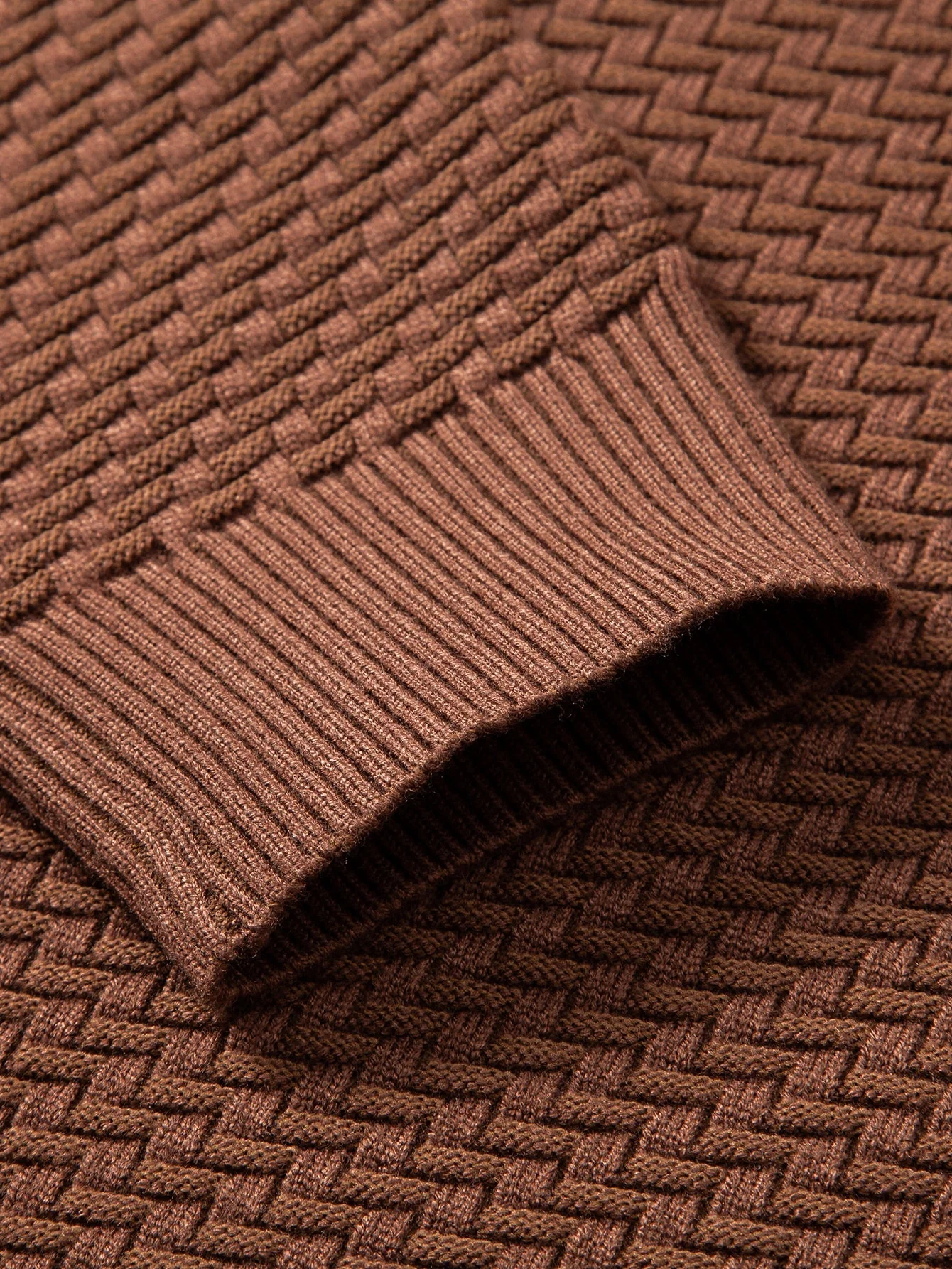 Alarico® | Wave Jacquard Quarter Zip Sweater - Image 2