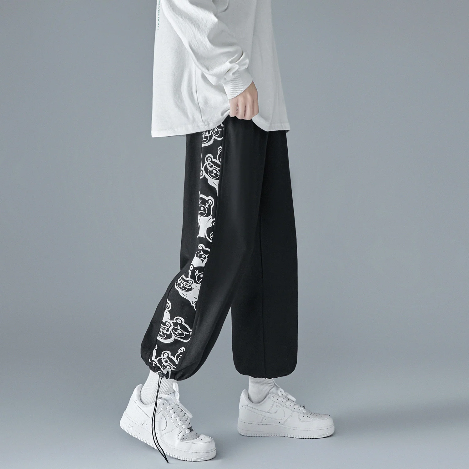 Alejandro® | Laidback Joggers - Image 3