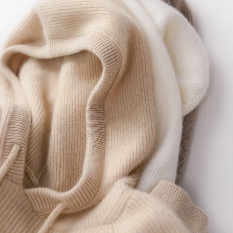 Alexander® | Classic Women's Hood - Image 10
