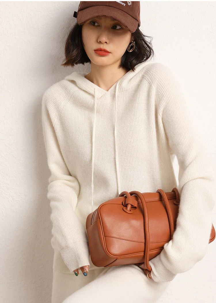Alexander® | Classic Women's Hood - Image 21