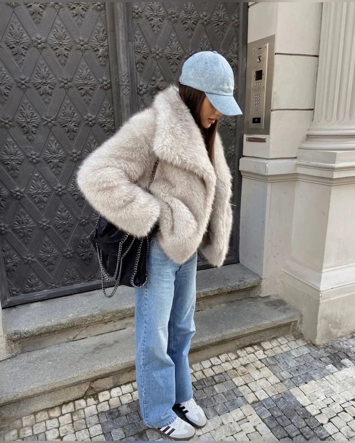 Anaximandro | Classic fur coat - Image 9