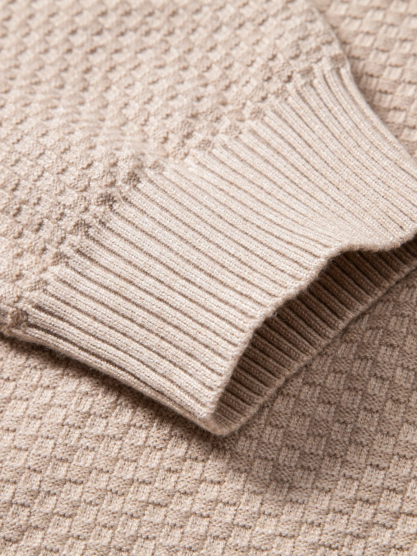 Anselmo® | Checkerboard Textured Crew Neck Sweater - Image 9