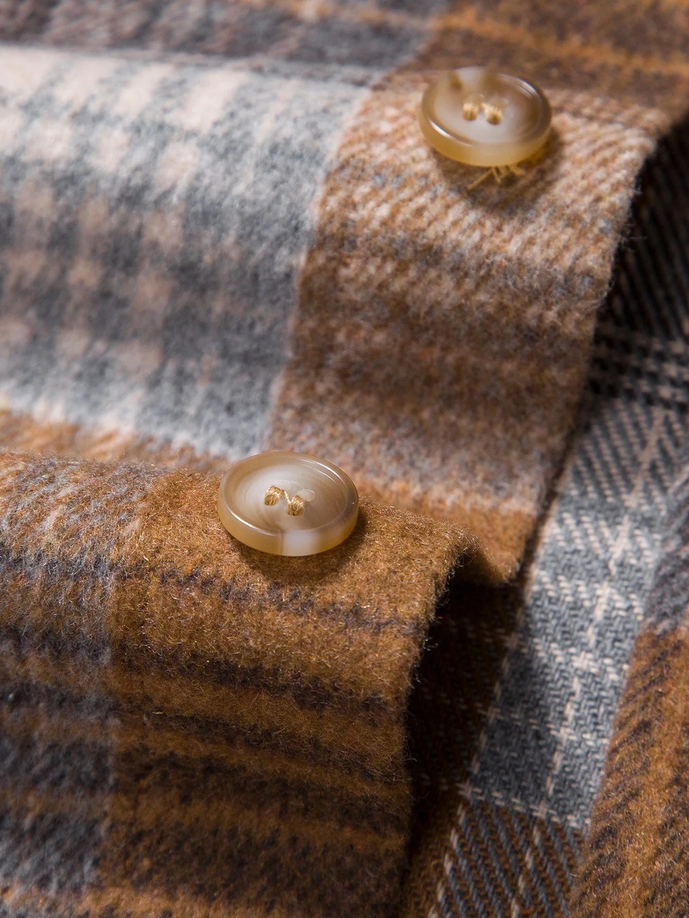 Arendt® | Flannel Plaid Hooded Overshirt - Image 5