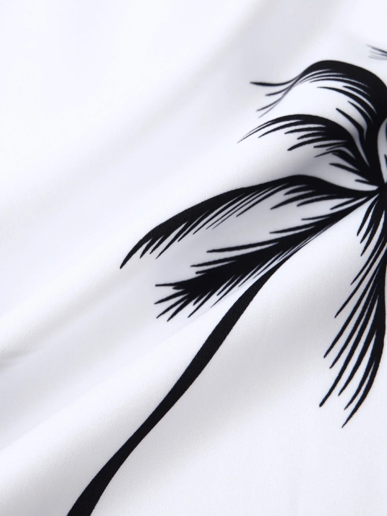 Aristofanes® | Tropical Leaf Print Button Up Shirt - Image 5