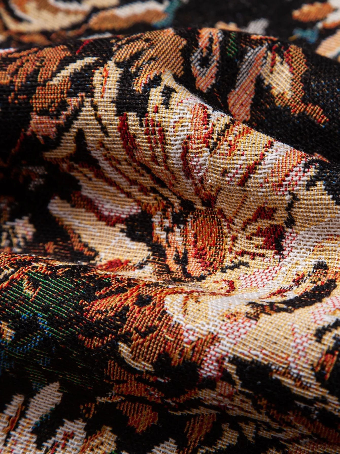 Arnald® | Painted Floral Jacquard Cuban Shirt - Image 8