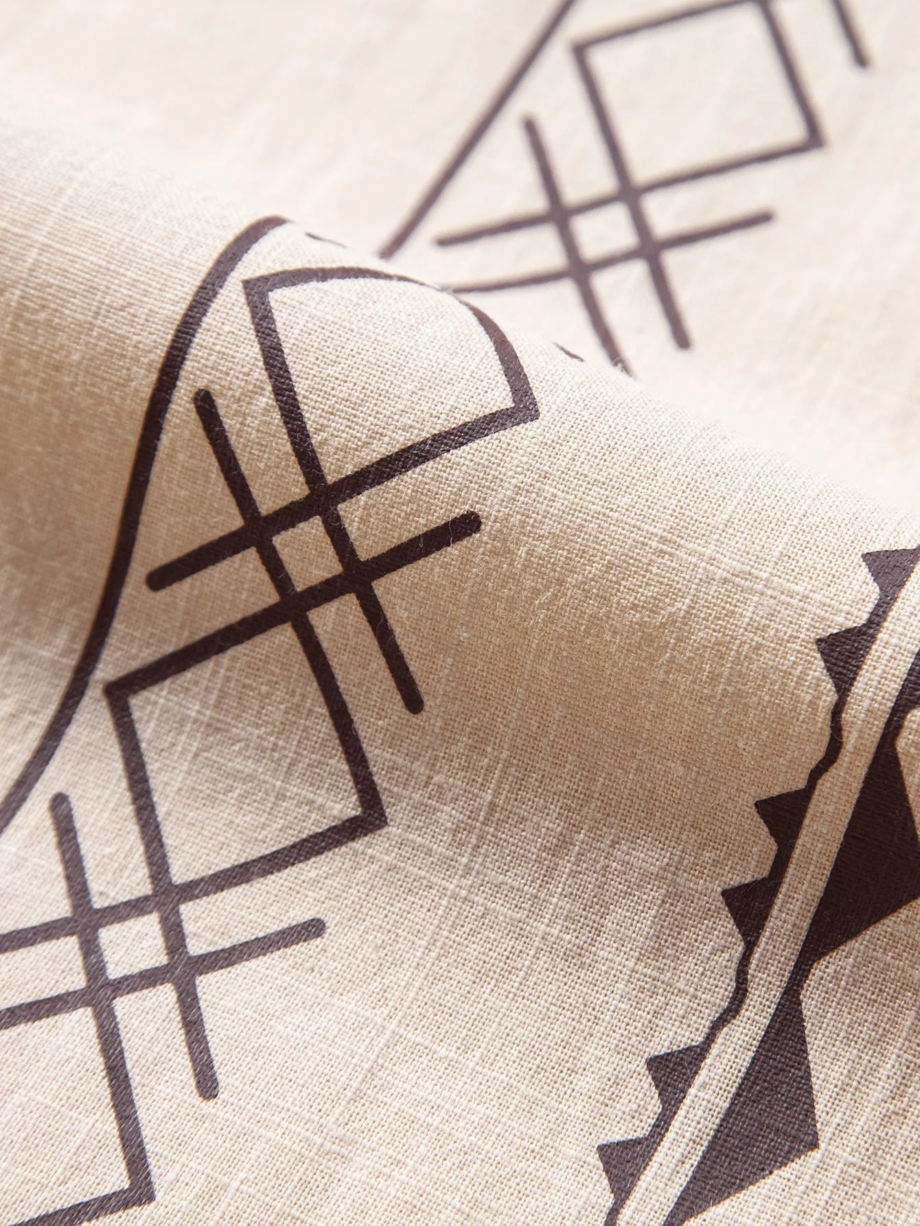 Arto® | Geometric Print Linen Look Shirt - Image 4