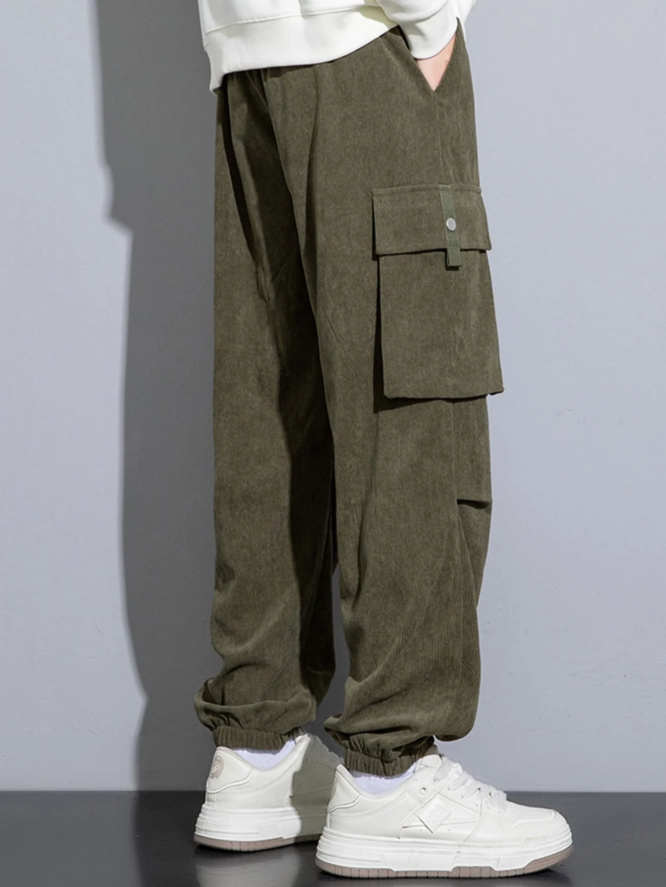 Baastian® | Corduroy Cargo Jogging Pants - Image 4