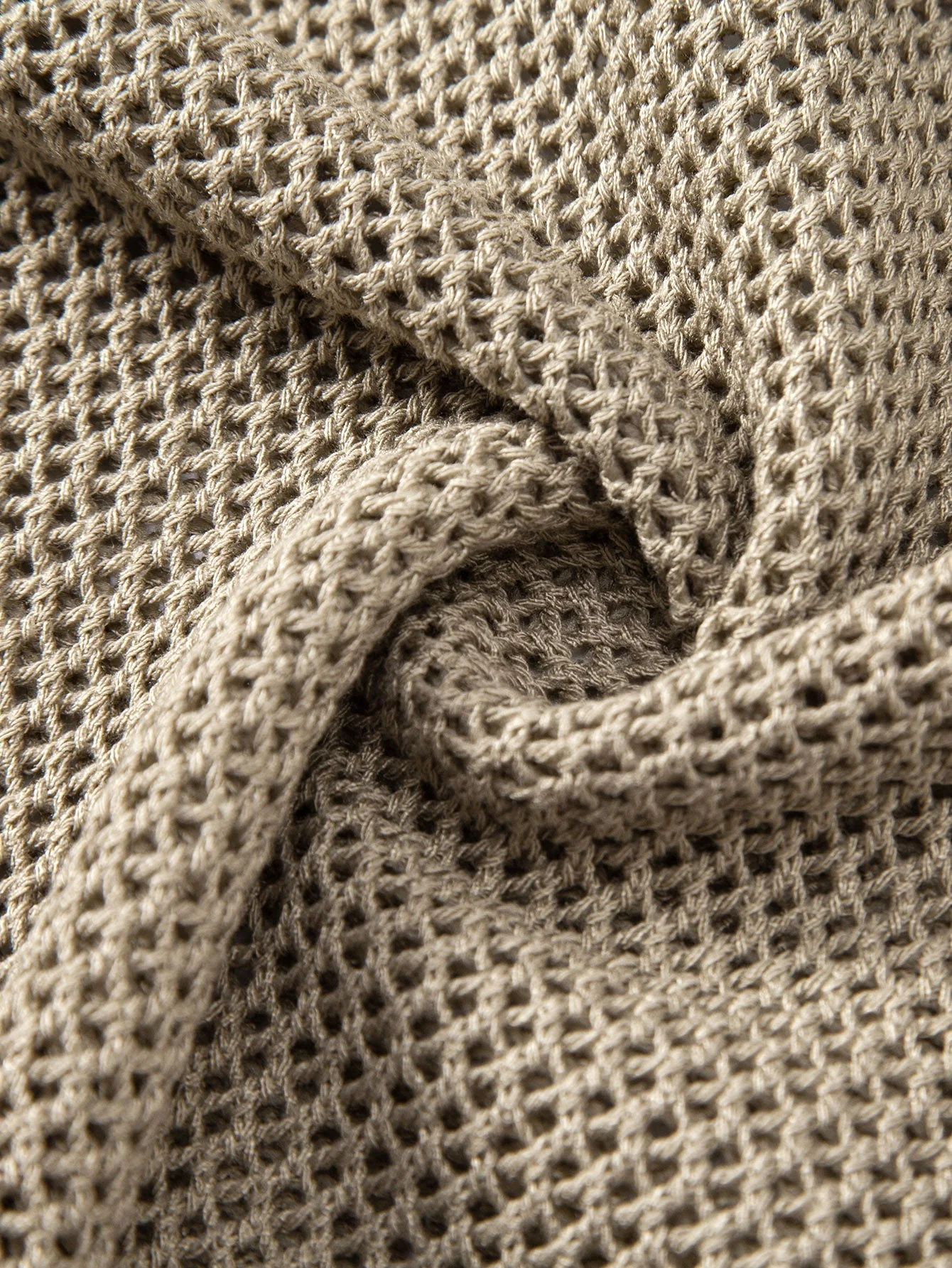 Carter | Eyelet Zip Up Knit Polo Shirt - Image 4