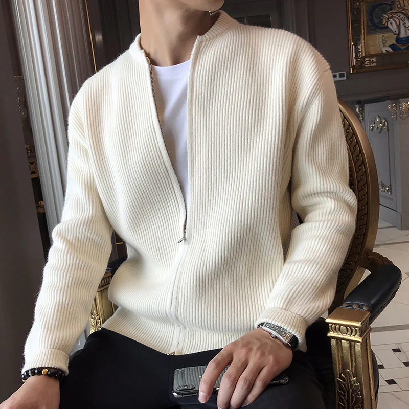 Charlie® | Modern men's sweater with zip