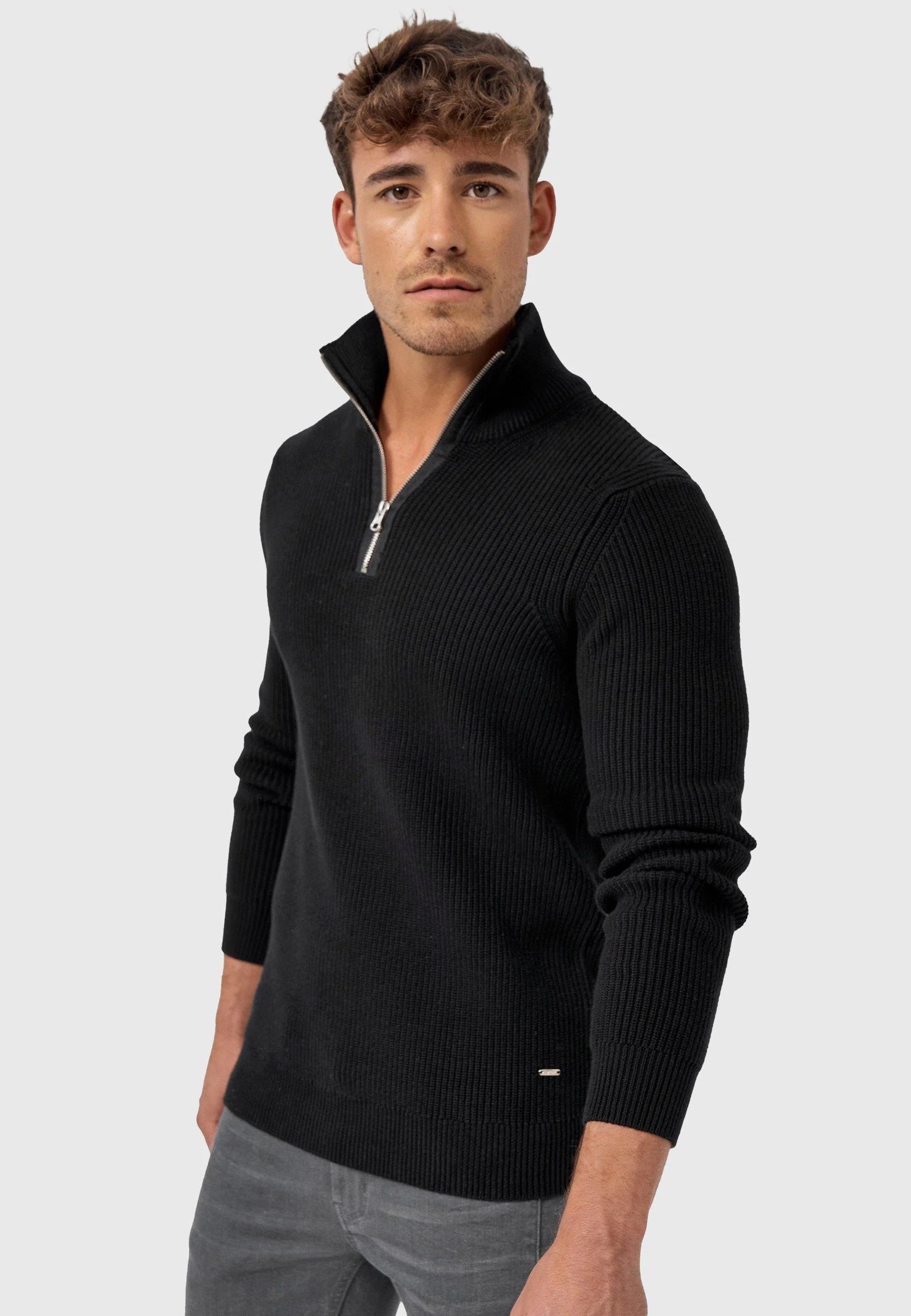 Cristóbal® | Stylish Sweatshirt With Quarter Zip Fastening - Image 20