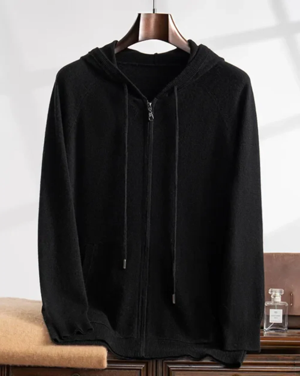 Cyrus | Courchevel Hooded Cashmere Vest - Image 4