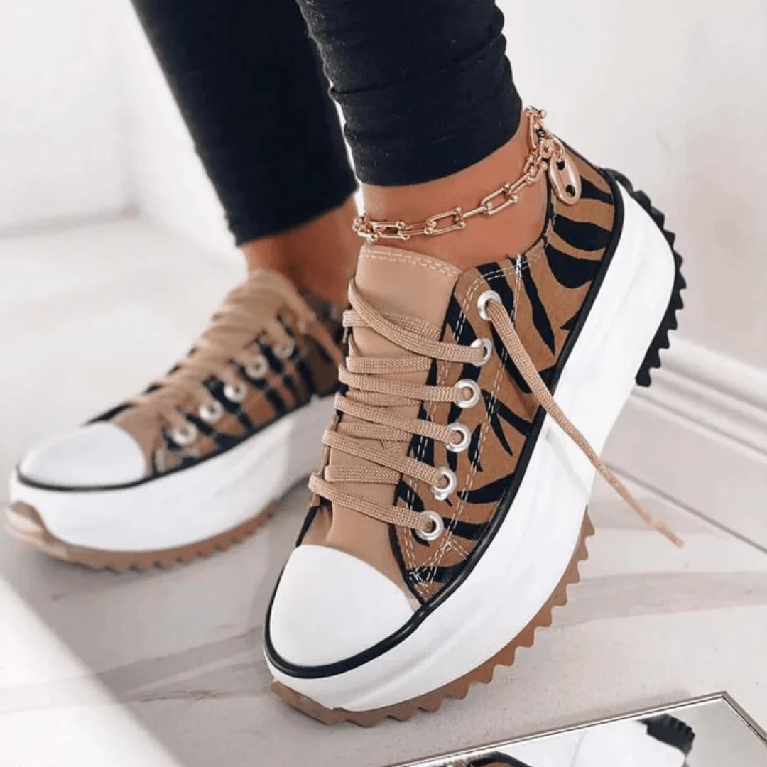 Dardo | Fashionable platform sneaker with retro design - Image 4
