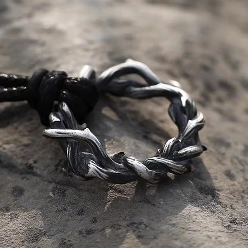 Daryl | Men'S Vintage Design Thorn S925 Silver Pendant Necklace - Image 3