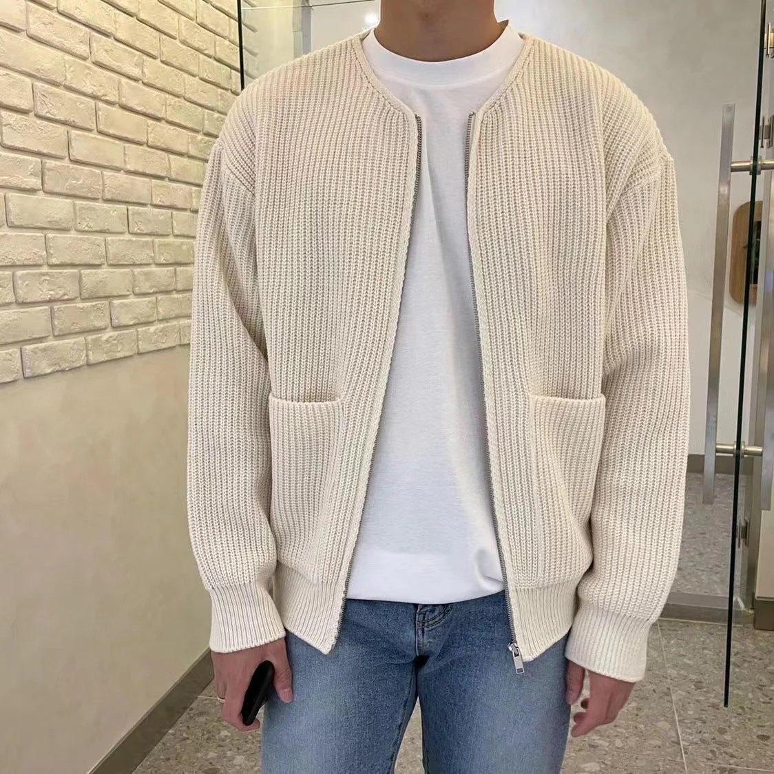 Dion® | Fashionable Vest for Men - Image 3