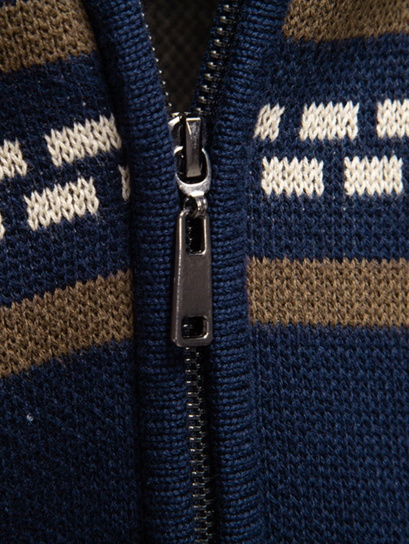 Drago® | Geometry Jacquard Zipper Stand Collar Sweater - Image 10