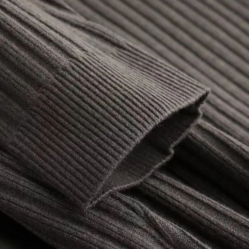 Edelmiro® | Lightweight Long-Sleeved Striped Polo Shirt - Image 4