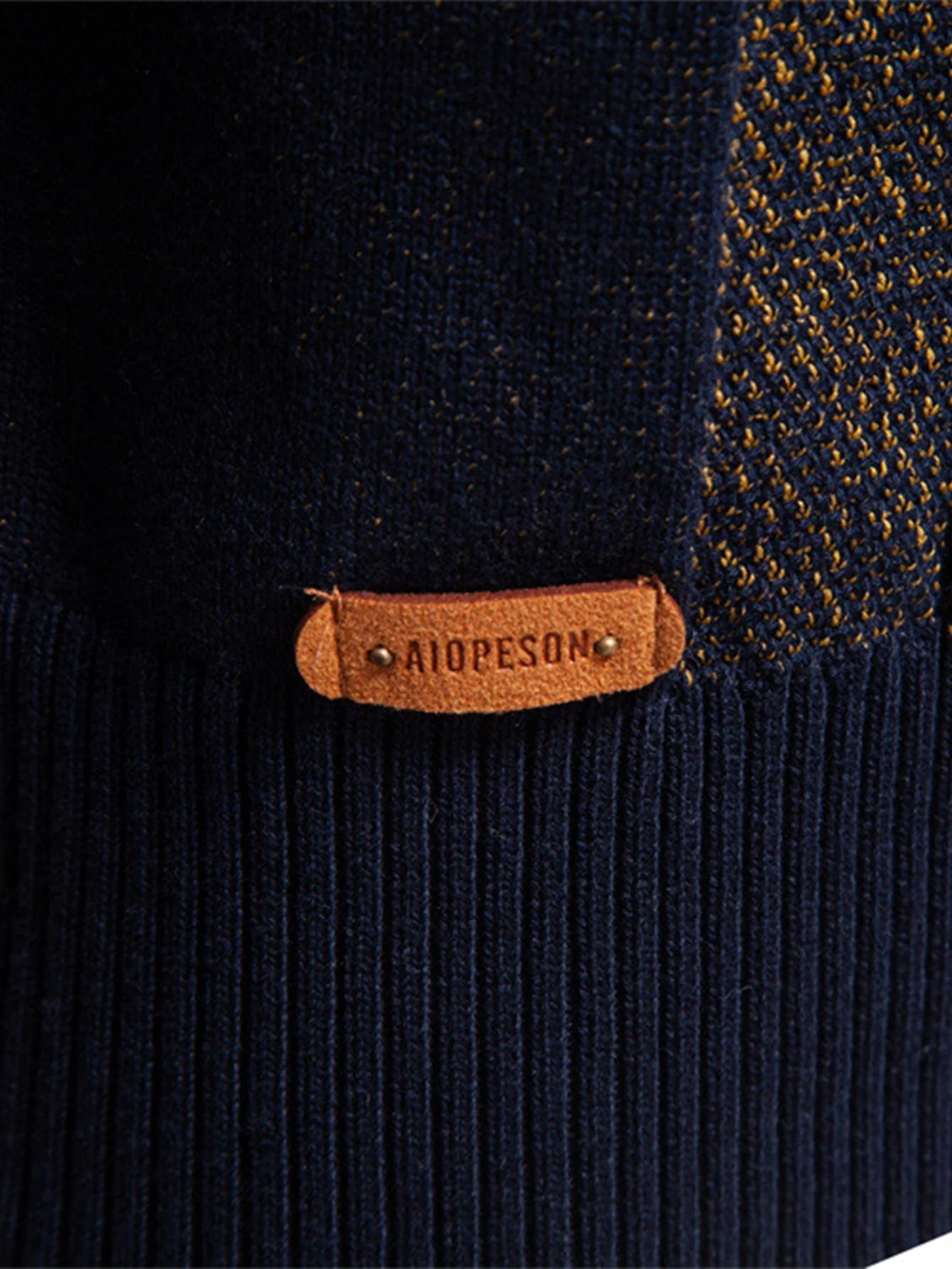 Elián® | Plaid Crewneck Sweater - Image 7