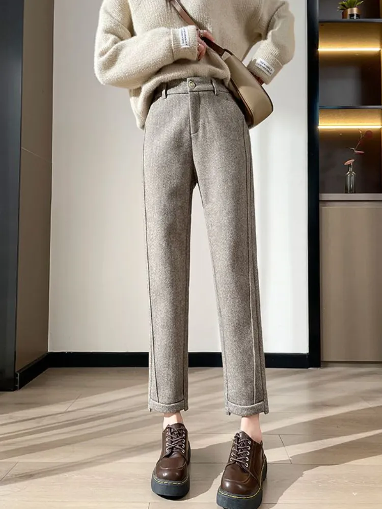 Emilio® | Chic And Versatile Summer Trousers - Image 3