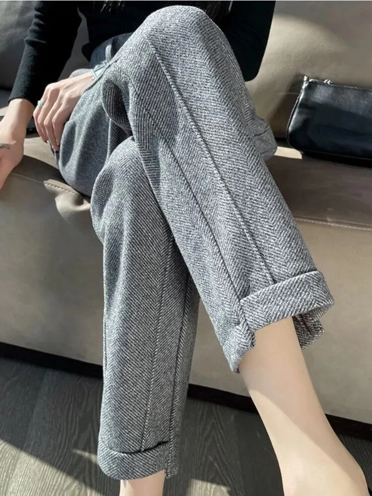 Emilio® | Chic And Versatile Summer Trousers - Image 5
