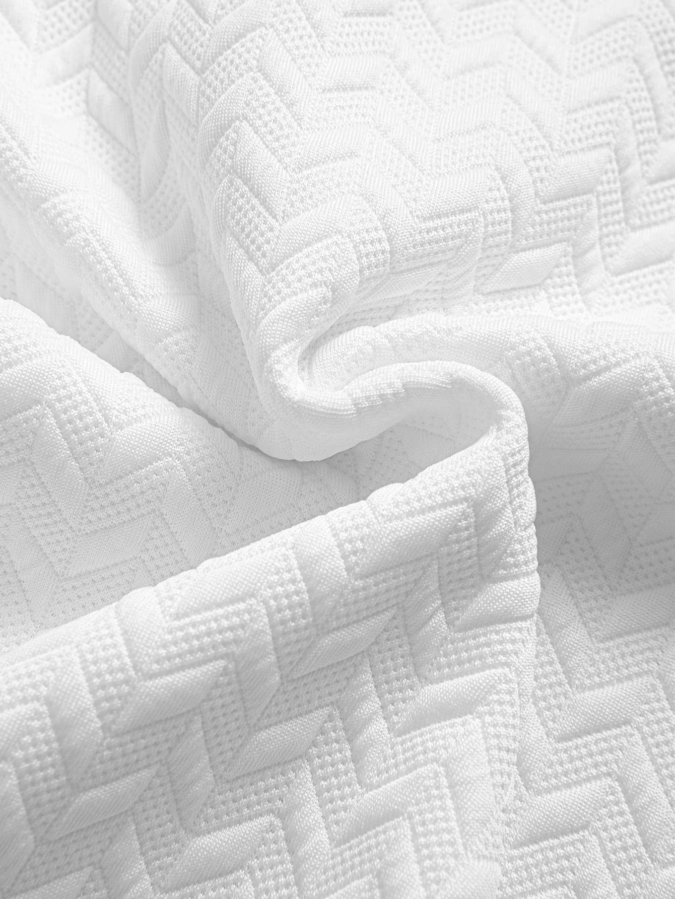 Esteban® | Jacquard Textured Arc Hem T-Shirt - Image 9