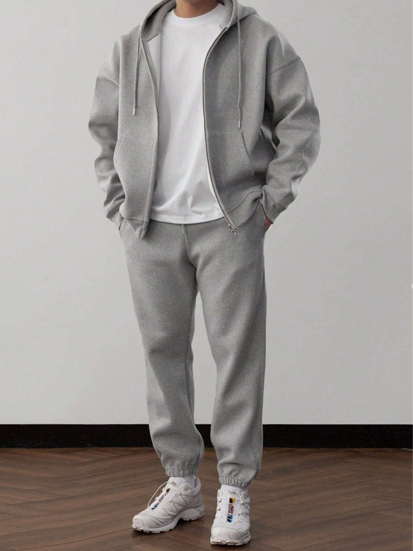 Finnian® | Plain Hoodie And Pants Set For Men - Image 3