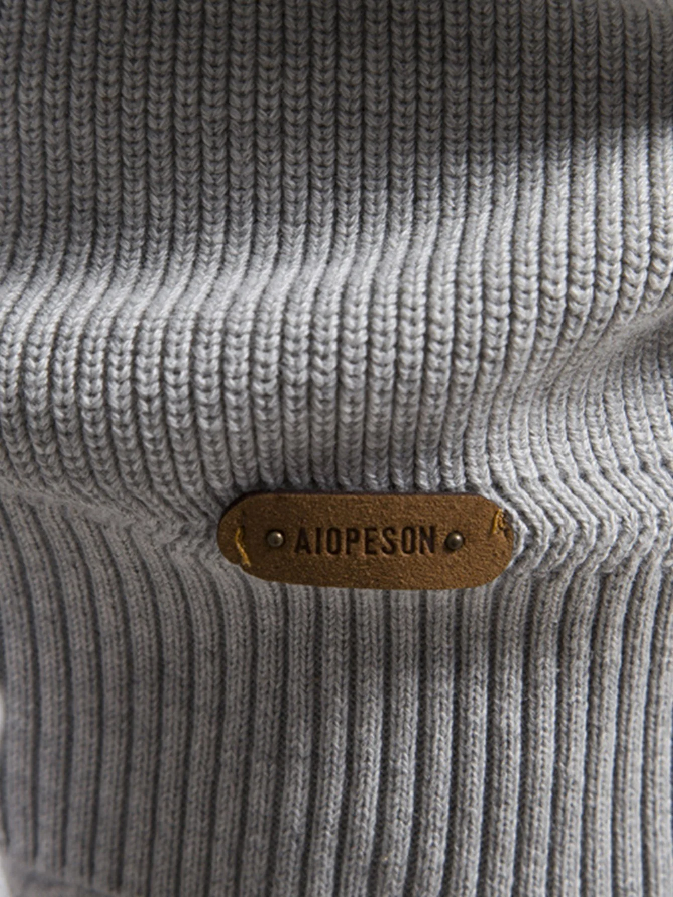Gumersindo® | Raglan Sleeve Quarter-Zip Sweater - Image 4