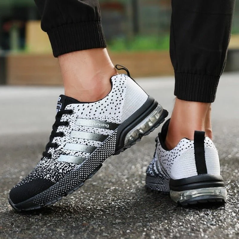 Hilario | Breathable lightweight running shoes with comfort sole - Image 4