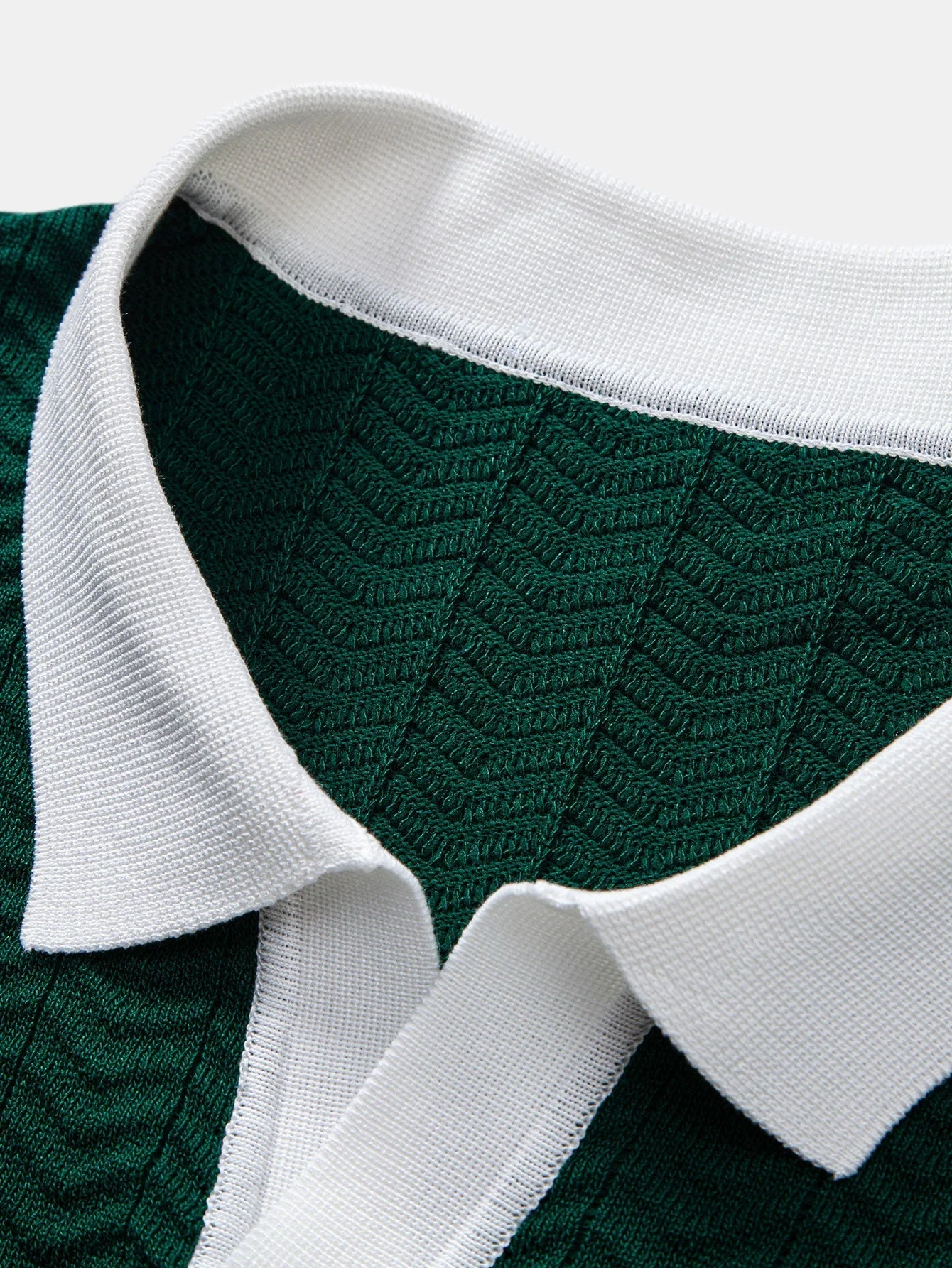 hola V-NECK KNIT POLO SHIRT WITH TEXTURE CONTRAST - Image 7