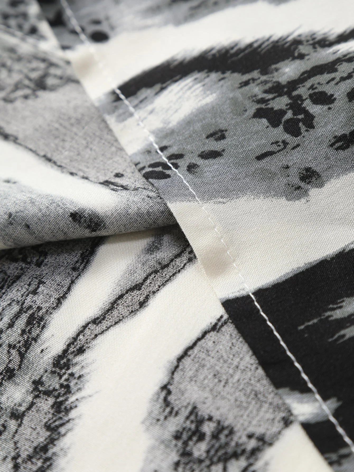 Honorio® | Brushstroke Print Button Up Shirt - Image 6