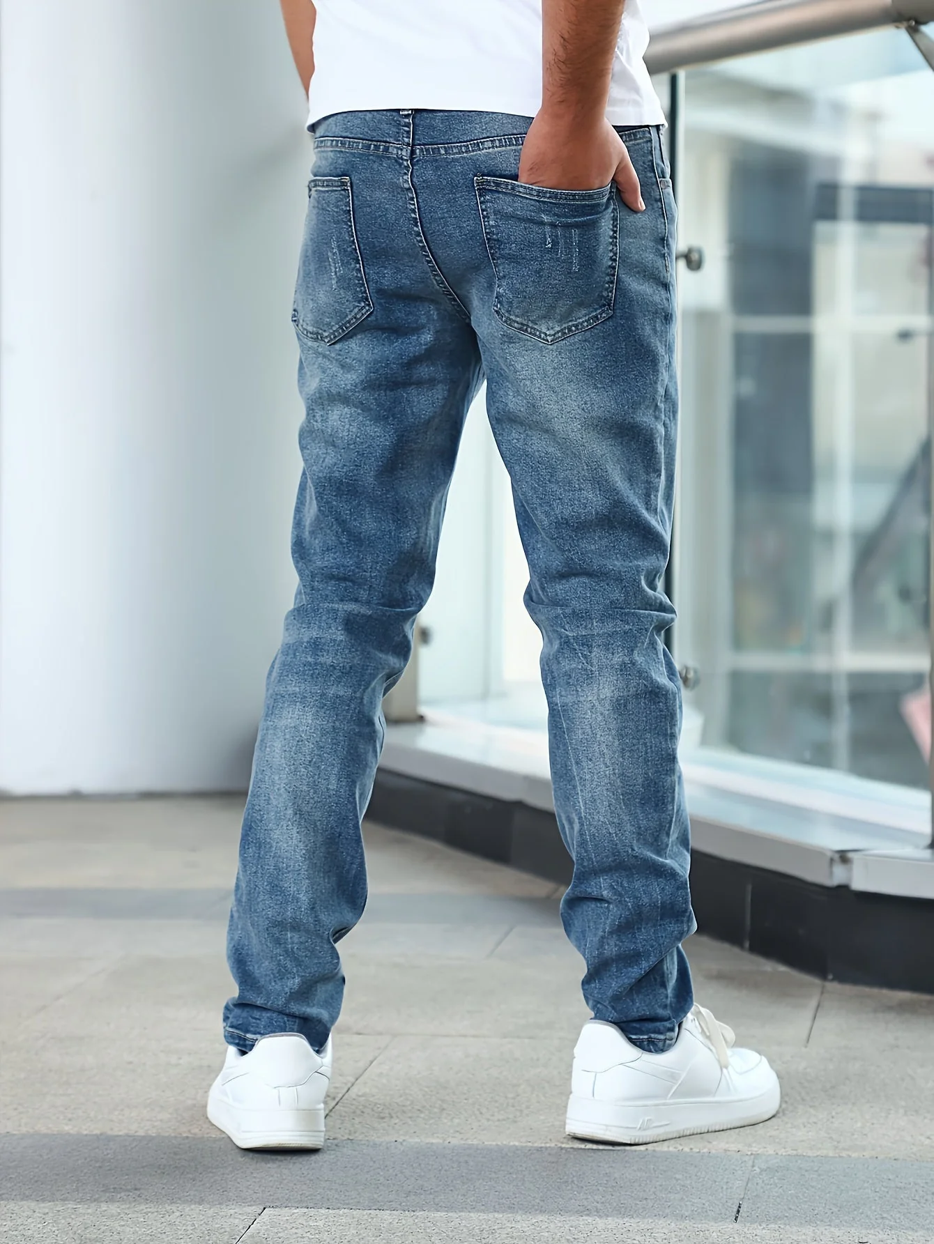 Hugh® | Straight Leg Stretch Jeans - Image 9