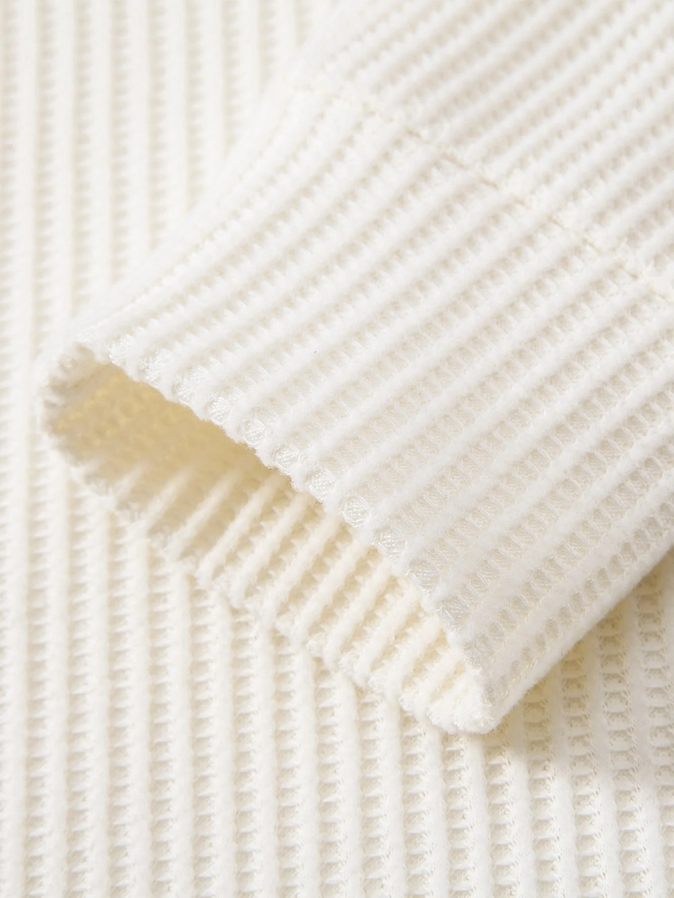 Iliás® | Long Sleeved Knitted Waffle Polo Shirt & Drawstring Knitted Waffle Pants - Image 15