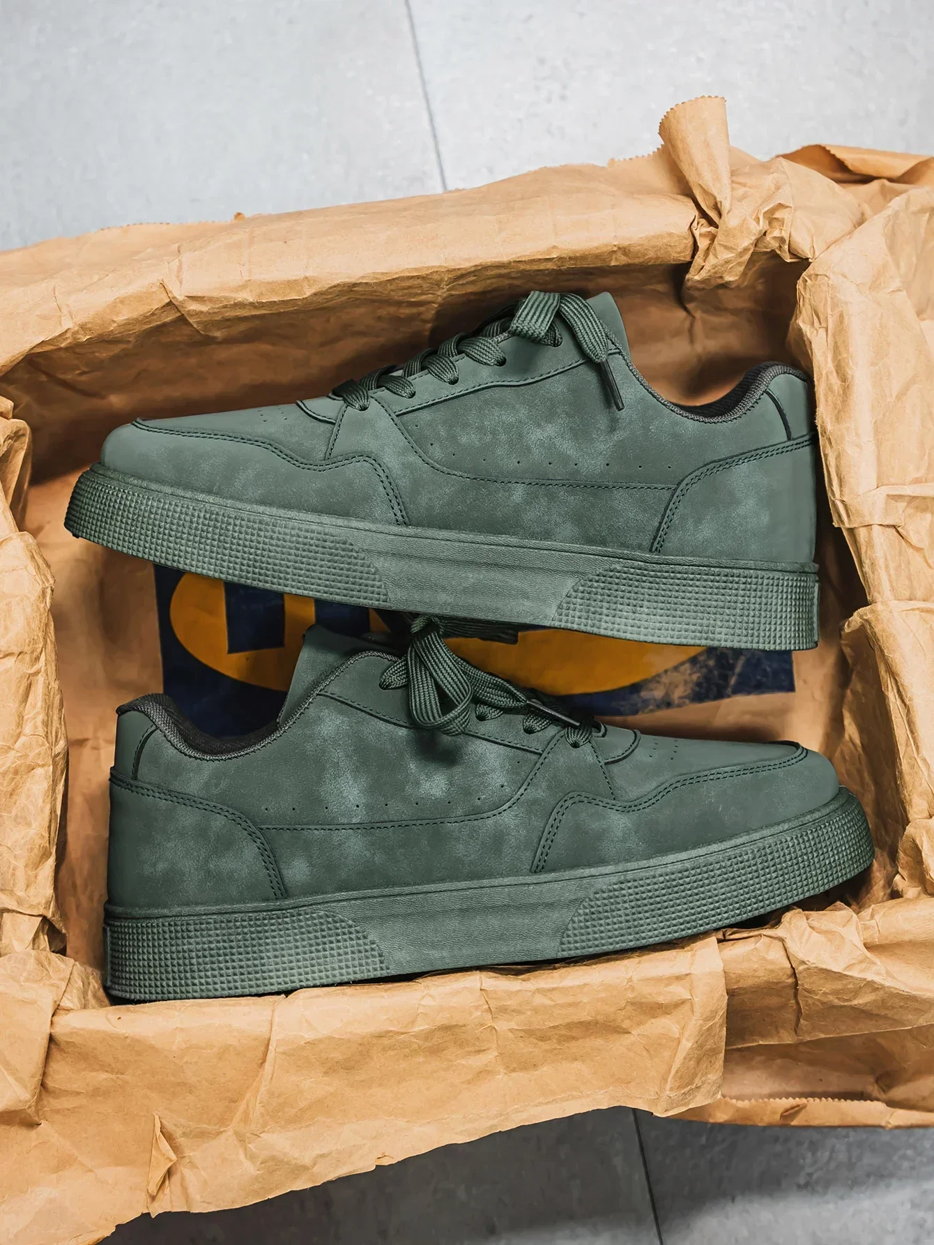 Isidore | Verona Suede Sneakers - Image 4
