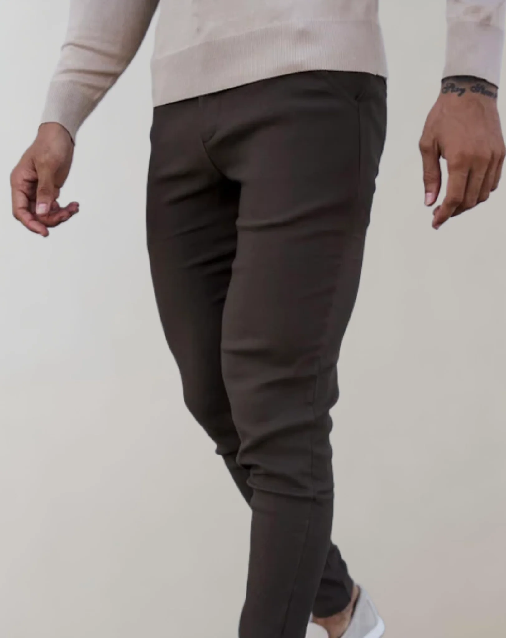 Iván® | Simple And Stylish Pants - Image 2