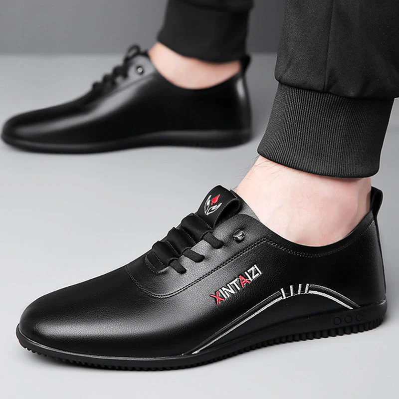 James® | Lightweight and breathable slip-on shoes for men - Image 2