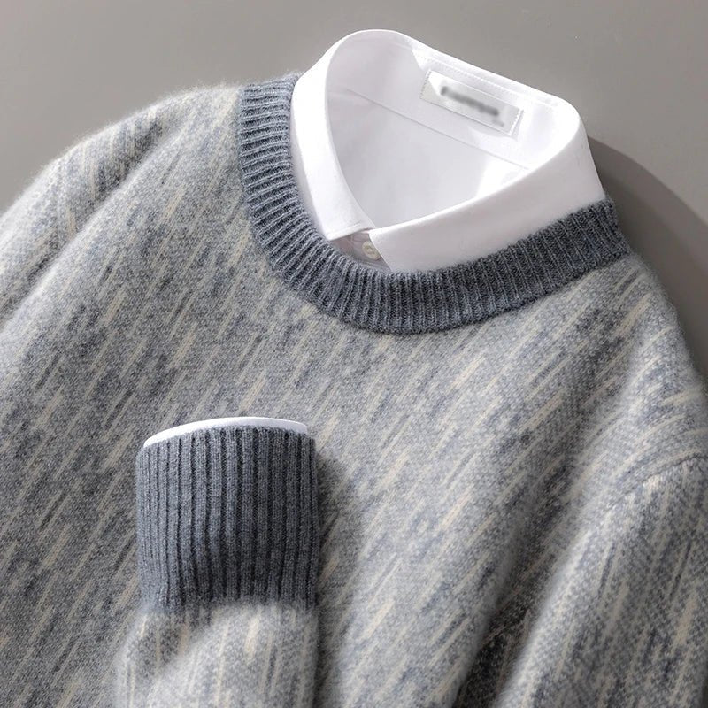 Jude | Traudel – Cashmere sweater with classic round neck - Image 3