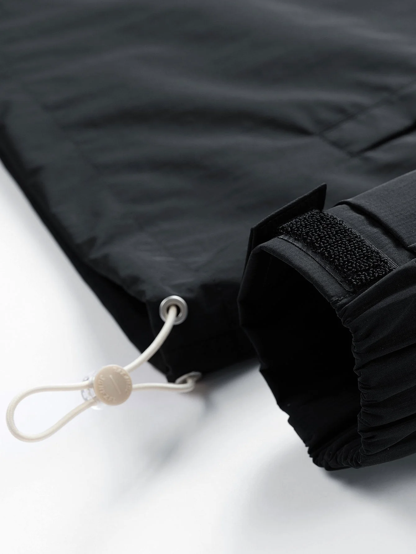 Juli��n | Quarter-Zip Nylon Hooded Windbreaker - Image 2