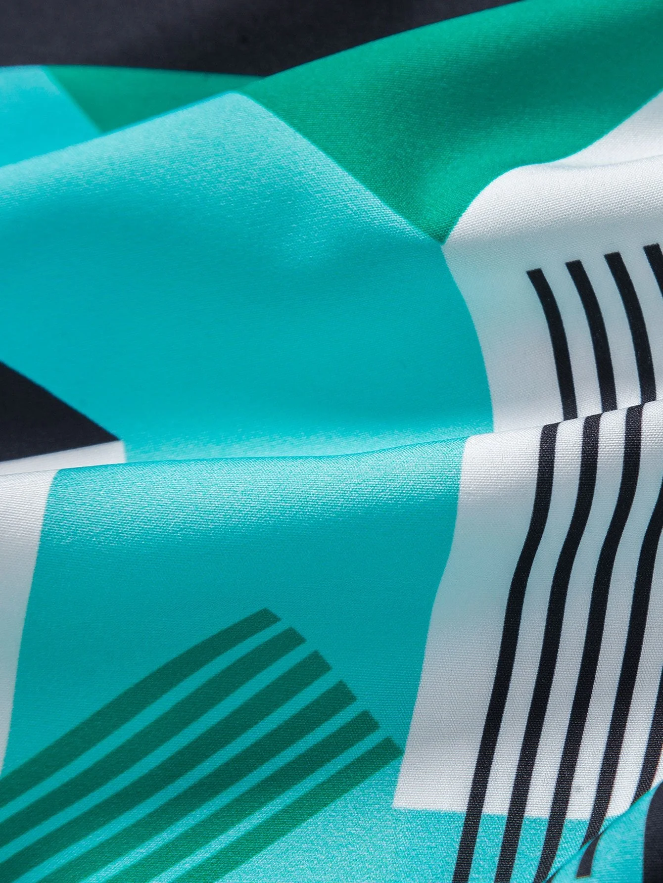 Karl® | Color Block Stripe Print Shirt - Image 5
