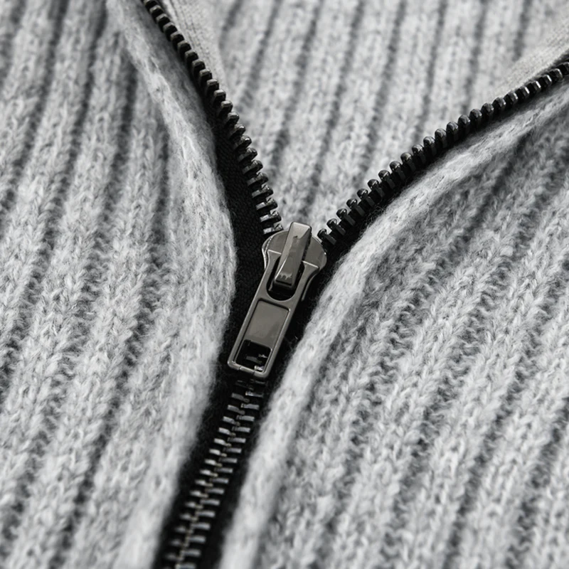 Len | Modern knitted cardigan with stand-up collar and striped pattern - Image 2