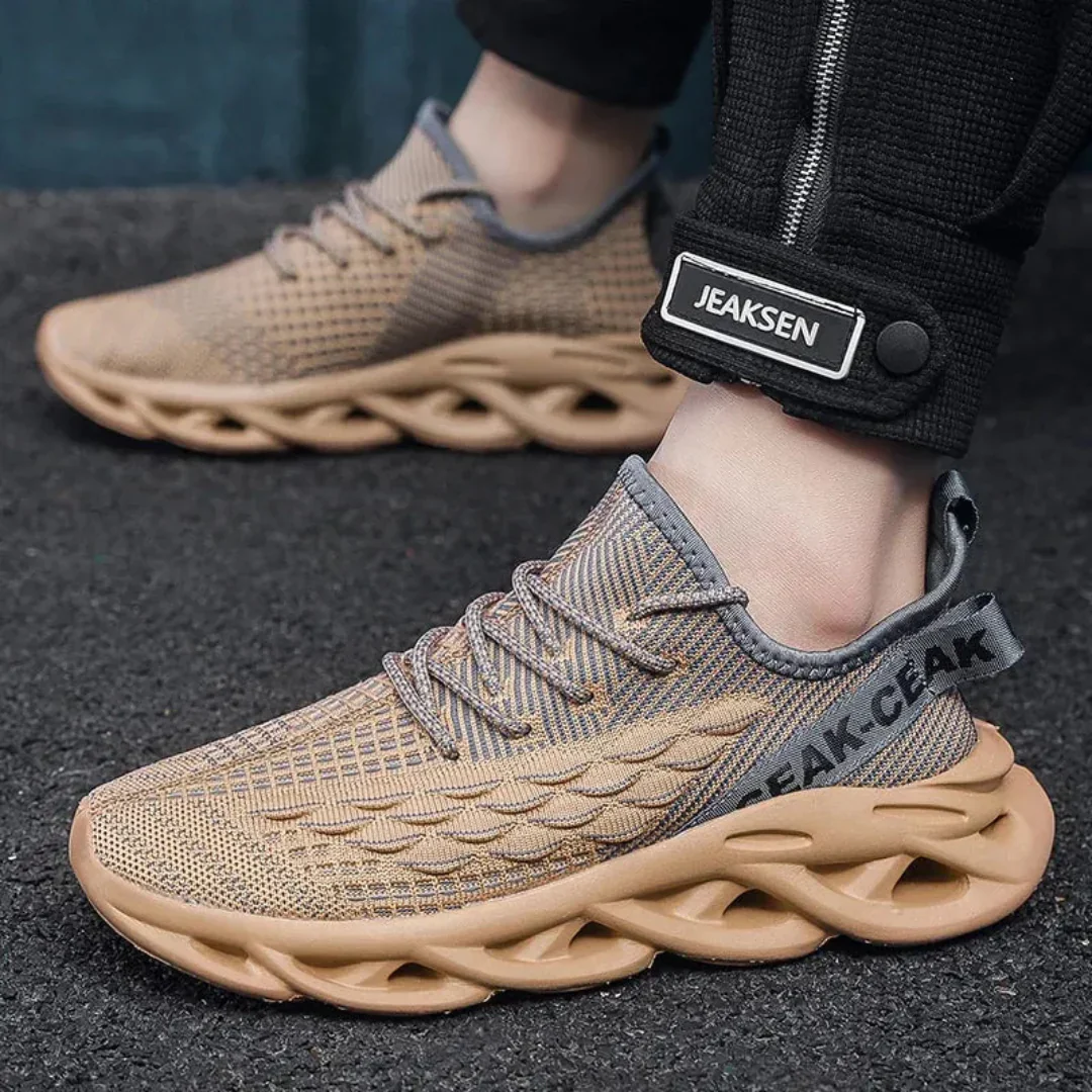 León | Sculpt Knit Sneakers - Image 3