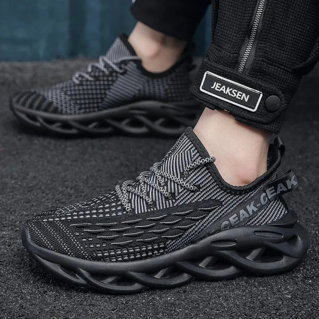 León | Sculpt Knit Sneakers - Image 8