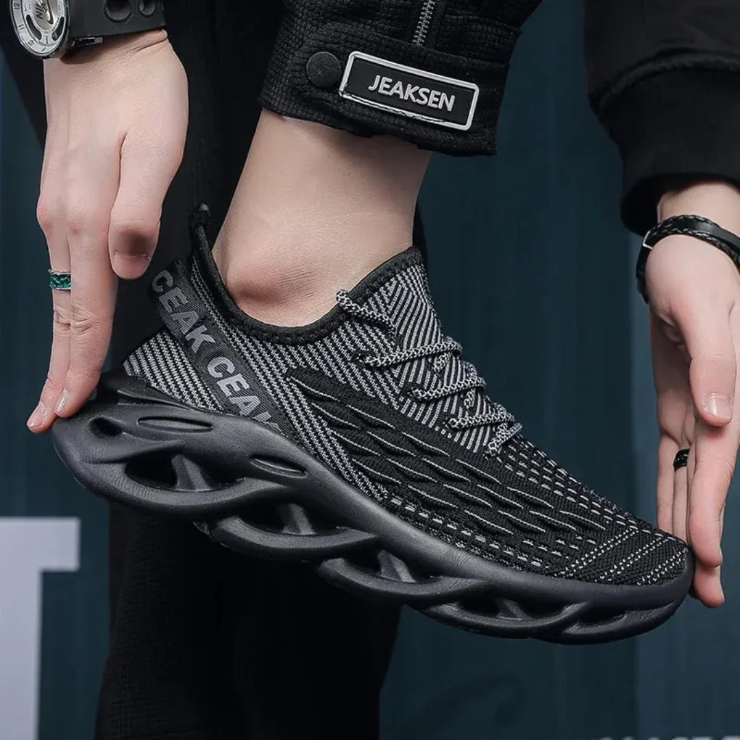 León | Sculpt Knit Sneakers - Image 9