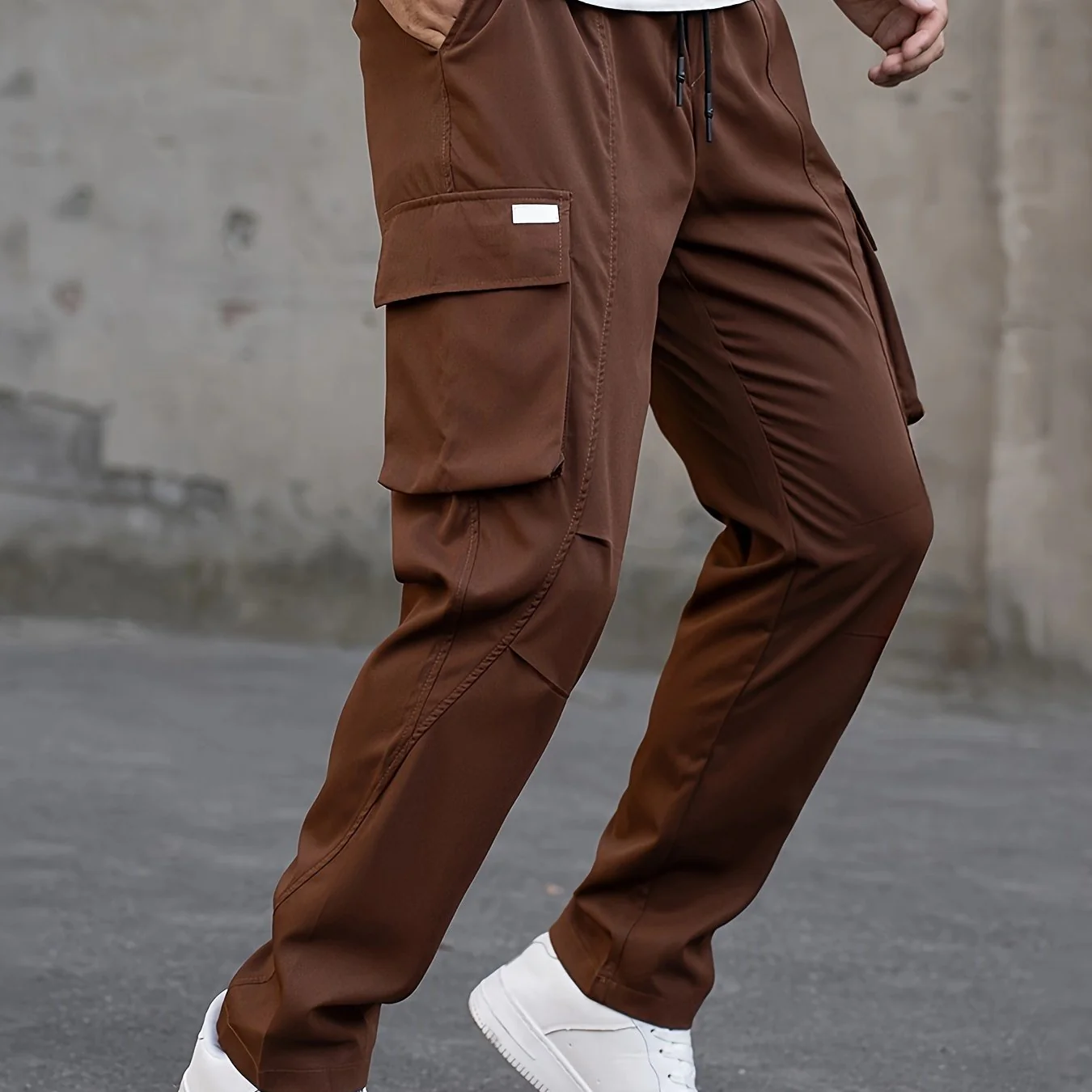 Levi® | Modern Cargo Pants With Pockets - Image 12