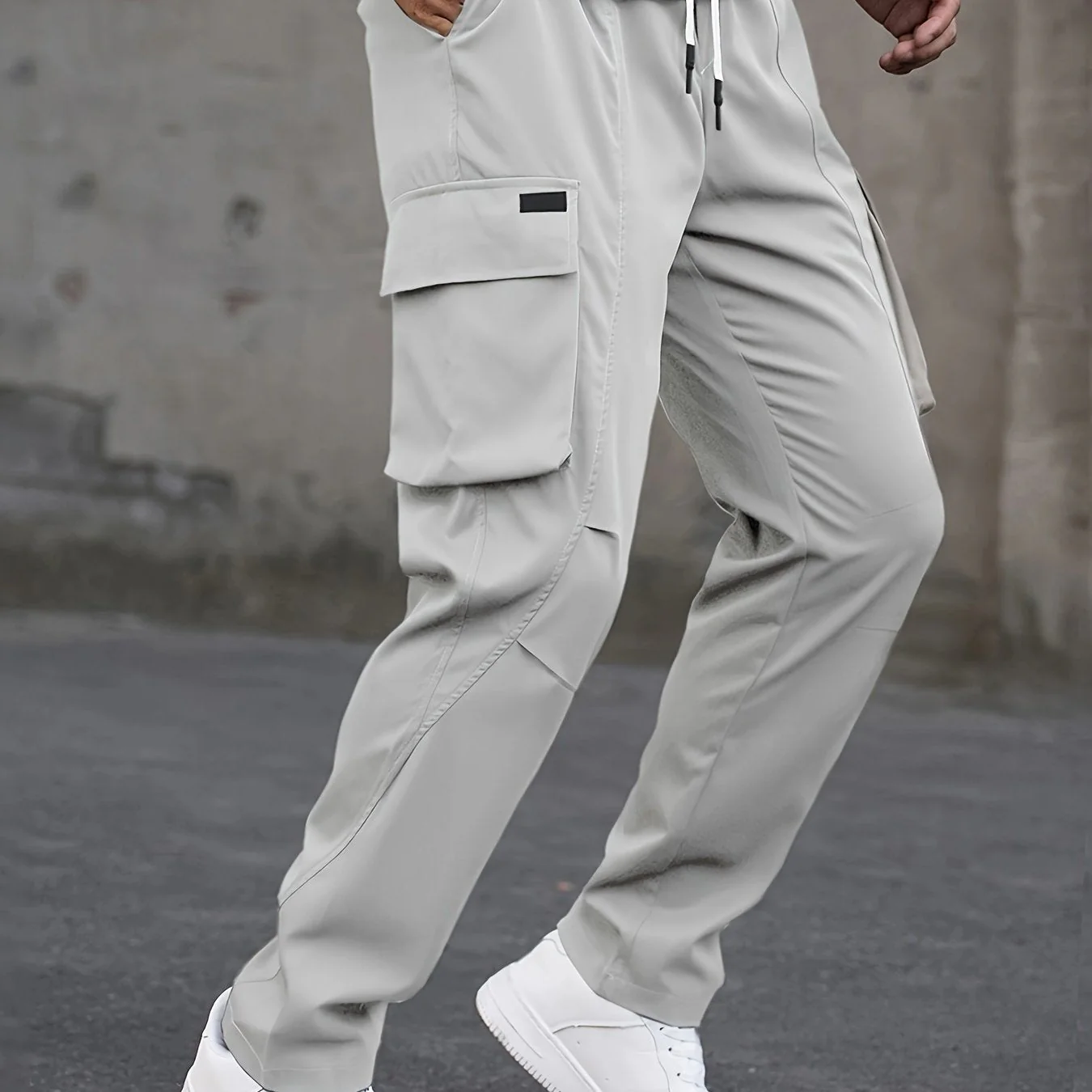 Levi® | Modern Cargo Pants With Pockets - Image 13