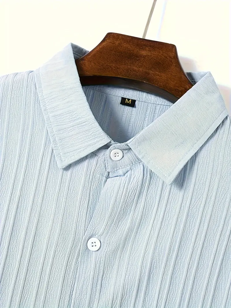 Lura® | Casually Chic Striped Short-Sleeved Shirt For Men - Image 2