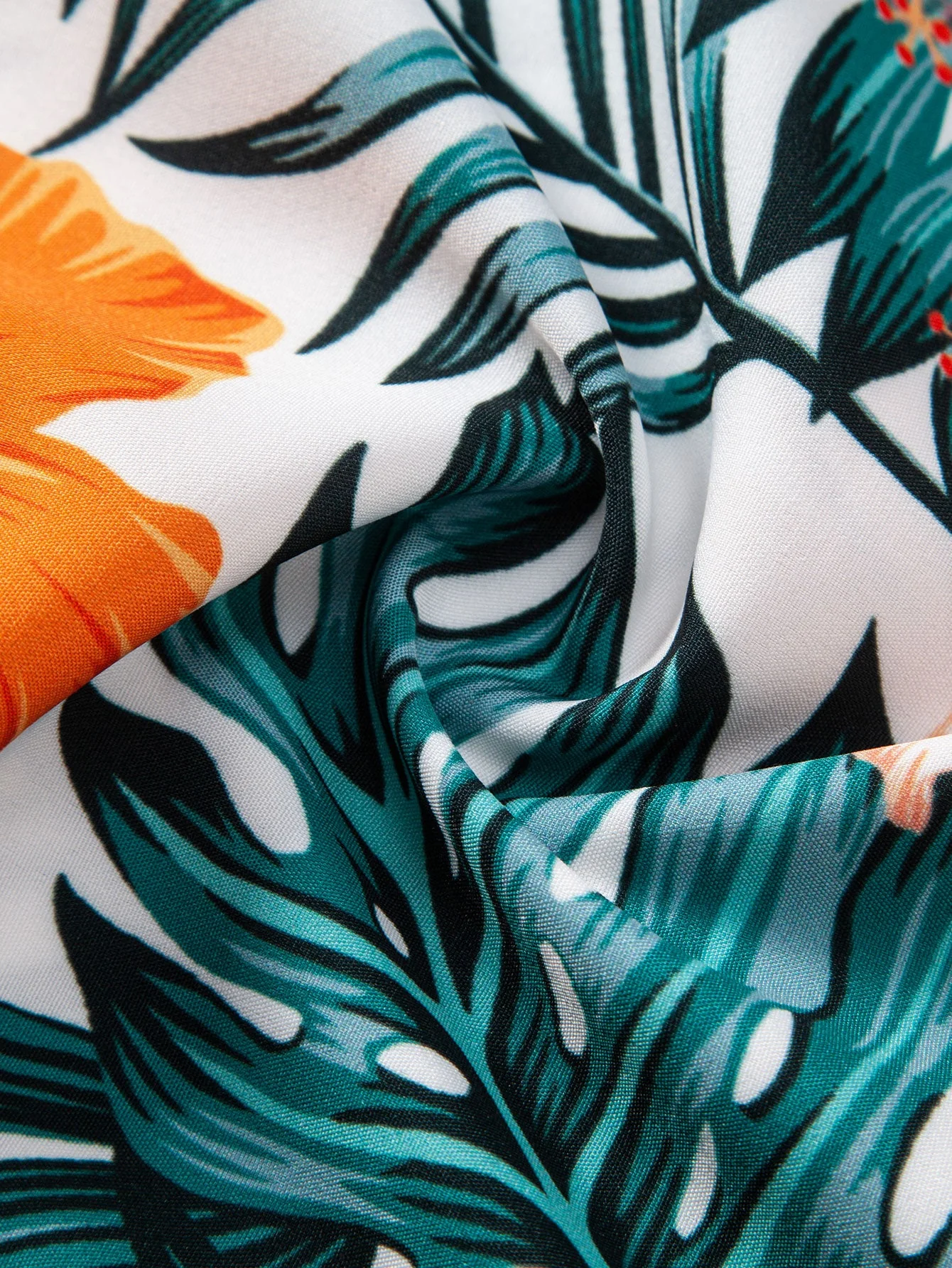 Lyle® | Tropical Flowers Print Button Up Shirt - Image 4