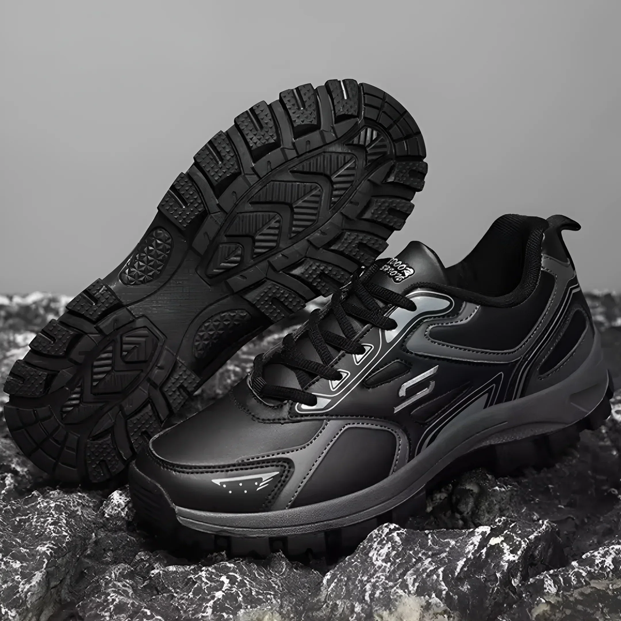 Marley® | Non-slip hiking boots - Image 7