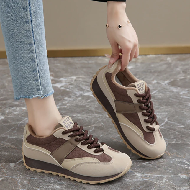 Martín® | Retro Sneakers - Image 12