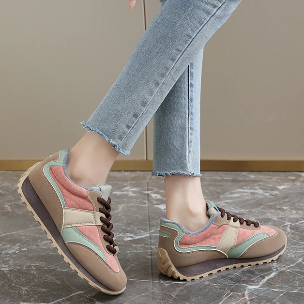 Martín® | Retro Sneakers - Image 4